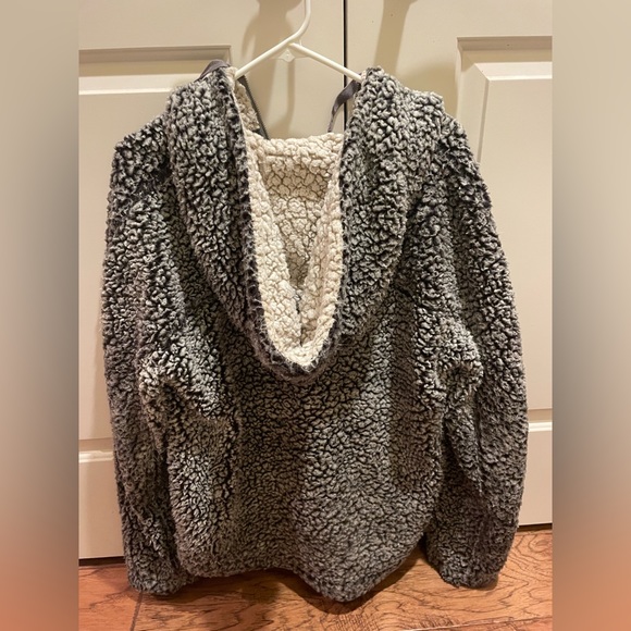 Quarter-zip jacket - Picture 2 of 3